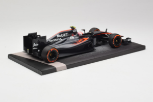 McLaren MP4-30 Honda #22 J. Button McLaren Honda F1 Team Spanish Grand Prix 2015 Minichamps 1:18 537151122 Μέταλλο - εικόνα 3 από 7