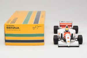 McLaren MP4/8 Ford #8 A. Senna Marlboro McLaren 1993 Minichamps 1:18 540931808 Μέταλλο - εικόνα 6 από 7