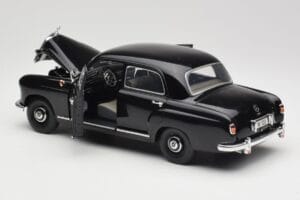 Mercedes 180 W120 Ponton Μαύρο Revell 1:18 08973 Μέταλλο - εικόνα 5 από 8