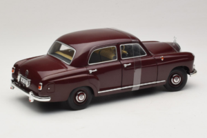 Mercedes 180 Ponton Σκούρο Κόκκινο Revell 1:18 08876 Μέταλλο - εικόνα 2 από 6