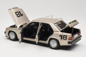 Mercedes 190E 2.3-16 W201 #1 N. Lauda Race of Champions Nurburgring 1984 AUTOart 1:18 88431 Μέταλλο - εικόνα 5 από 8