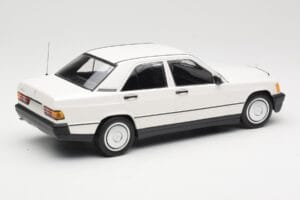 Mercedes 190E W201 Λευκό Minichamps 1:18 155037002 Μέταλλο - εικόνα 2 από 6