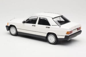 Mercedes 190E W201 Λευκό Minichamps 1:18 155037002 Μέταλλο - εικόνα 5 από 6