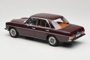 Mercedes 200 W115 Σκούρο Κοκκινοκάστανο Norev 1:18 183778 Μέταλλο - εικόνα 7 από 8