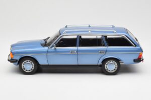 Mercedes 200 S123 T-Model Diamond Μπλε Dealer Edition Norev 1:18 B66040671 Μέταλλο - εικόνα 4 από 8