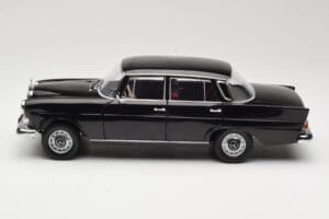 Mercedes 200 W110 Μαύρο Norev 1:18 183574 Μέταλλο - εικόνα 4 από 8