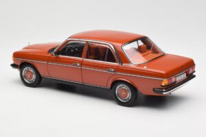 Mercedes 200 W123 English Κόκκινο Dealer Edition Norev 1:18 B66040653 Μέταλλο - εικόνα 7 από 8