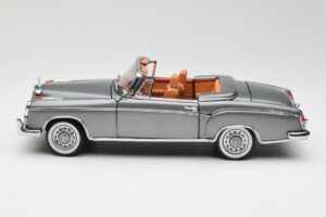 Mercedes 220 SE W128 Καμπριολέ Grey Metallic Sun Star 1:18 3352-M1 Μέταλλο - εικόνα 4 από 8