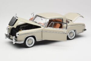 Mercedes 220 SE W128 Coupe Ανοιχτό Γκρι Sun Star 1:18 3568 Μέταλλο - εικόνα 2 από 8