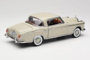 Mercedes 220 SE W128 Coupe Ανοιχτό Γκρι Sun Star 1:18 3568 Μέταλλο - εικόνα 3 από 8