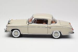 Mercedes 220 SE W128 Coupe Ανοιχτό Γκρι Sun Star 1:18 3568 Μέταλλο - εικόνα 4 από 8