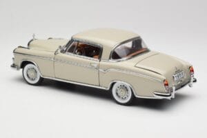 Mercedes 220 SE W128 Coupe Ανοιχτό Γκρι Sun Star 1:18 3568 Μέταλλο - εικόνα 7 από 8