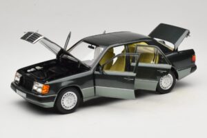 Mercedes 230E W124 Night Green Metallic Norev 1:18 183952 Μέταλλο - εικόνα 2 από 8