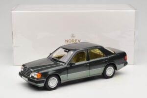 Mercedes 230E W124 Night Green Metallic Norev 1:18 183952 Μέταλλο - εικόνα 8 από 8