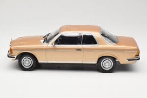 Mercedes 280 CE C123 Χρυσό Norev 1:18 183587 Μέταλλο - εικόνα 3 από 6