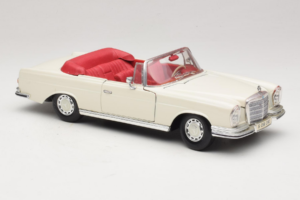 Mercedes 280 SE W108 Λευκό Maisto 1:18 52111 Μέταλλο - εικόνα 6 από 8