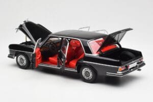 Mercedes 300 SEL 6.3 W109 Μαύρο AUTOart 1:18 76140 Μέταλλο - εικόνα 5 από 8