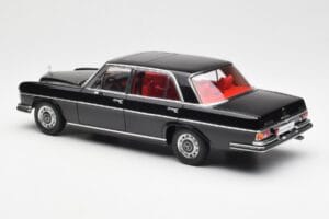 Mercedes 300 SEL 6.3 W109 Μαύρο AUTOart 1:18 76140 Μέταλλο - εικόνα 7 από 8