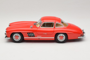Mercedes 300 SL Gullwing Κόκκινο Minichamps 1:18 180039001 Μέταλλο - εικόνα 4 από 8