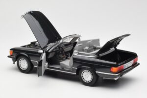 Mercedes 300 SL R107 Μαύρο Pearl Dealer Edition Norev 1:18 B66040678 Μέταλλο - εικόνα 7 από 10