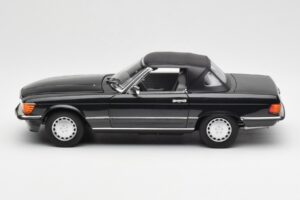 Mercedes 300 SL R107 Μαύρο Pearl Dealer Edition Norev 1:18 B66040678 Μέταλλο - εικόνα 5 από 10