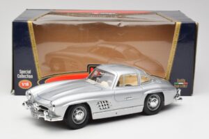 Mercedes 300 SL Ασημί Bburago 1:18 3013 Μέταλλο - εικόνα 8 από 8