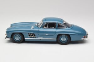 Mercedes 300 SL W198 Ανοιχτό Μπλε Minichamps 1:18 180039007 Μέταλλο - εικόνα 4 από 8