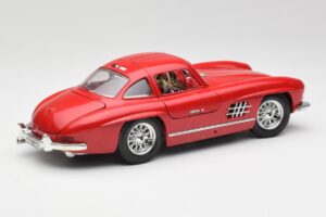 Mercedes 300 SL W198 Red Metallic Bburago 1:18 3013-M1 Μέταλλο - εικόνα 3 από 8