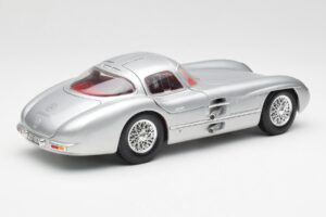 Mercedes 300 SLR Uhlenhaut Coupe Ασημί Maisto 1:18 536898 Μέταλλο - εικόνα 3 από 8