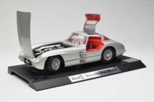 Mercedes 300 SLR Ασημί Revell 1:12 08851 Μέταλλο - εικόνα 2 από 8