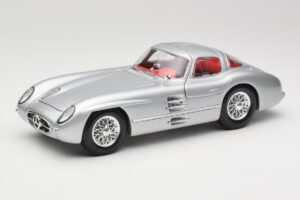 Mercedes 300 SLR Uhlenhaut Coupe Ασημί Maisto 1:18 36898 Μέταλλο