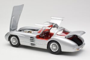 Mercedes 300 SLR Uhlenhaut Coupe Ασημί Maisto 1:18 36898 Μέταλλο - εικόνα 5 από 8