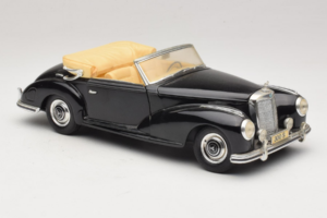 Mercedes 300S Μαύρο Maisto 1:18 52116-P1 Μέταλλο - εικόνα 6 από 8