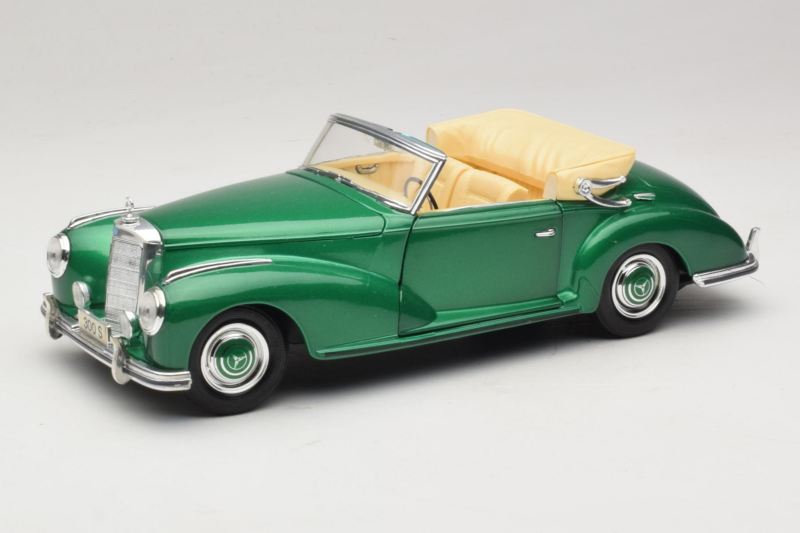 Mercedes 300S Cabriolet Green Metallic Maisto 1:18 52116 Μέταλλο