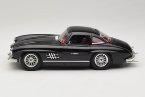 Mercedes 300SL Μαύρο Bburago 1:18 3015-M3 Μέταλλο - εικόνα 4 από 8