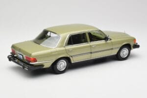 Mercedes 450 SEL W116 J.R. Ewing Dallas Ασημόπρασινο Norev 1:18 183975 Μέταλλο - εικόνα 5 από 8