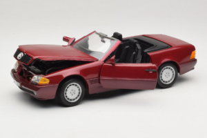 Mercedes 500 SL R129 Σκούρο Κόκκινο Revell 1:18 8801 Μέταλλο - εικόνα 2 από 8