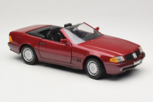 Mercedes 500 SL R129 Σκούρο Κόκκινο Revell 1:18 8801 Μέταλλο - εικόνα 6 από 8
