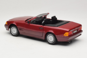 Mercedes 500 SL R129 Σκούρο Κόκκινο Revell 1:18 8801 Μέταλλο - εικόνα 7 από 8