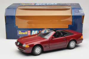 Mercedes 500 SL R129 Σκούρο Κόκκινο Revell 1:18 8801 Μέταλλο - εικόνα 8 από 8