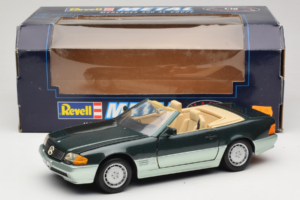 Mercedes 500 SL R129 Ασημί Πράσινο Revell 1:18 8802 Μέταλλο - εικόνα 8 από 8