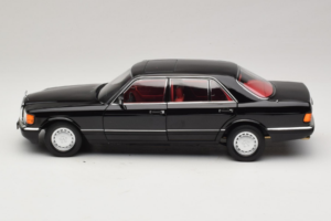Mercedes 560 SEL W126 Μαύρο Με Κόκκινο Εσωτερικό Norev 1:18 183788 Μέταλλο - εικόνα 3 από 8
