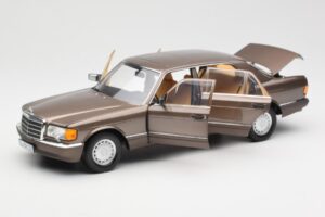 Mercedes 560 SEL W126 Impala Καφέ Dealer Edition Norev 1:18 B66040646 Μέταλλο - εικόνα 2 από 8