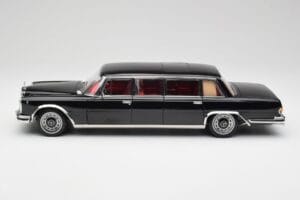 Mercedes 600 Pullman W100 Μαύρο NZG 1:18 1071/50 Μέταλλο - εικόνα 4 από 8