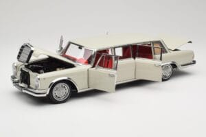 Mercedes 600 Pullman W100 Ανοιχτό Γκρι NZG 1:18 B66040708 Μέταλλο - εικόνα 2 από 8
