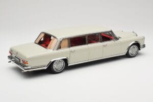 Mercedes 600 Pullman W100 Ανοιχτό Γκρι NZG 1:18 B66040708 Μέταλλο - εικόνα 3 από 8