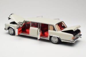 Mercedes 600 Pullman W100 Ανοιχτό Γκρι NZG 1:18 B66040708 Μέταλλο - εικόνα 5 από 8