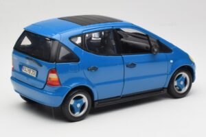 Mercedes A-Class W168 Ανοιχτό Μπλε Maisto 1:18 37800-M5 Μέταλλο - εικόνα 3 από 8