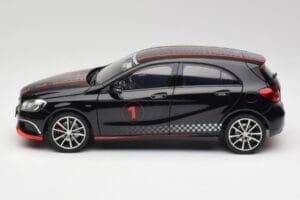 Mercedes A-Class W176 AMG Μαύρο Norev 1:18 183596 Μέταλλο - εικόνα 4 από 8