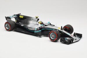 Mercedes AMG Petronas W08 V. Rossi Ride Swap Valencia December 2019 Minichamps 1:18 110191746 Μέταλλο - εικόνα 4 από 6